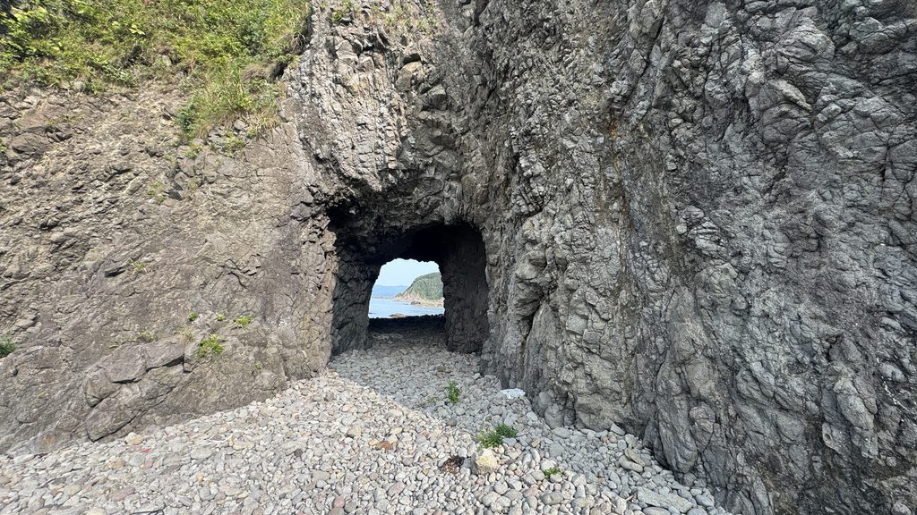 せたな町　マンモス岩　